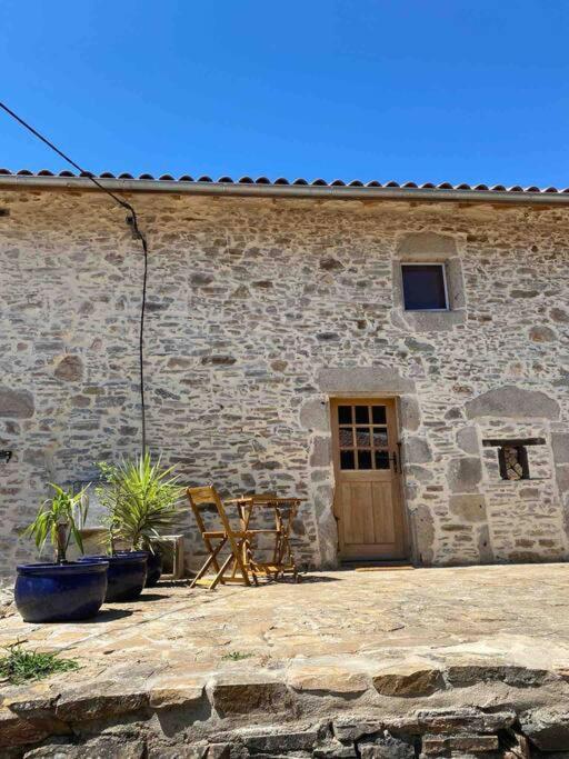 Spacious 1 Bed Home With Shared Pool Champagnac-la-Riviere Exterior foto